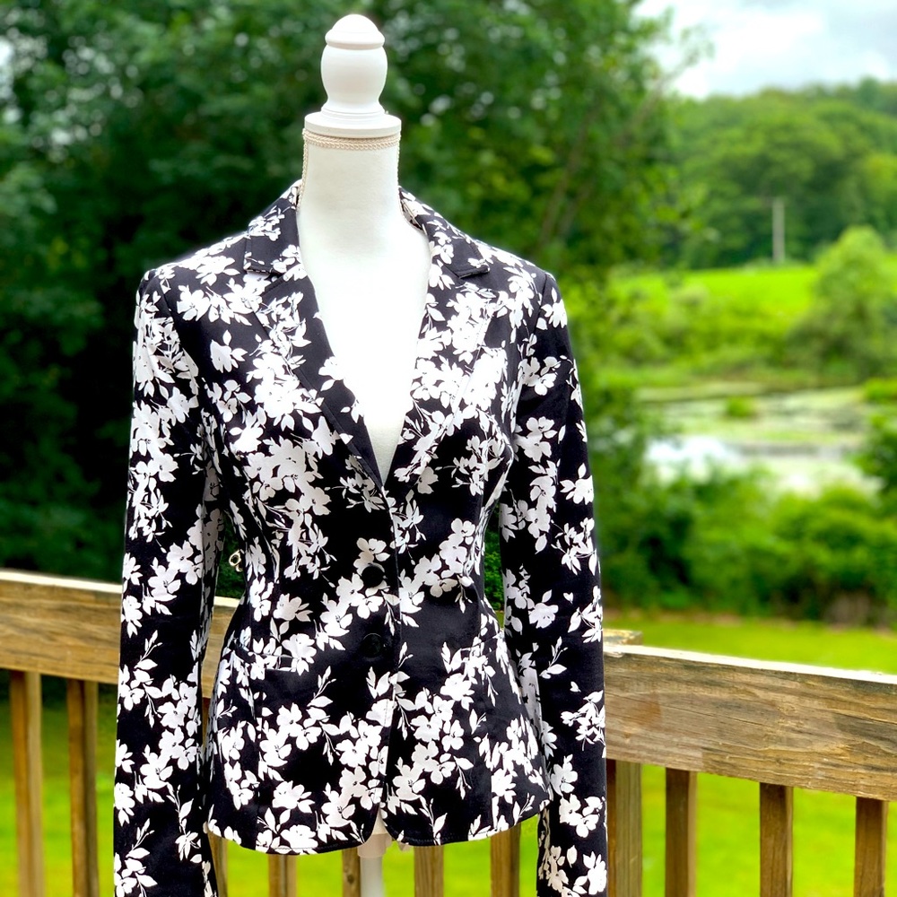 Black & White Blazer by White House Black Market